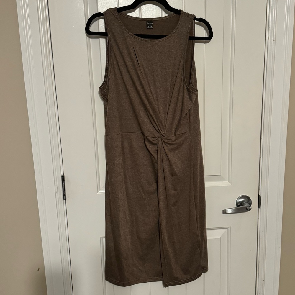 Dreimp Dress
